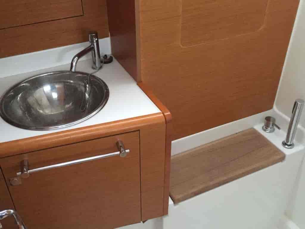 Boat picture 9