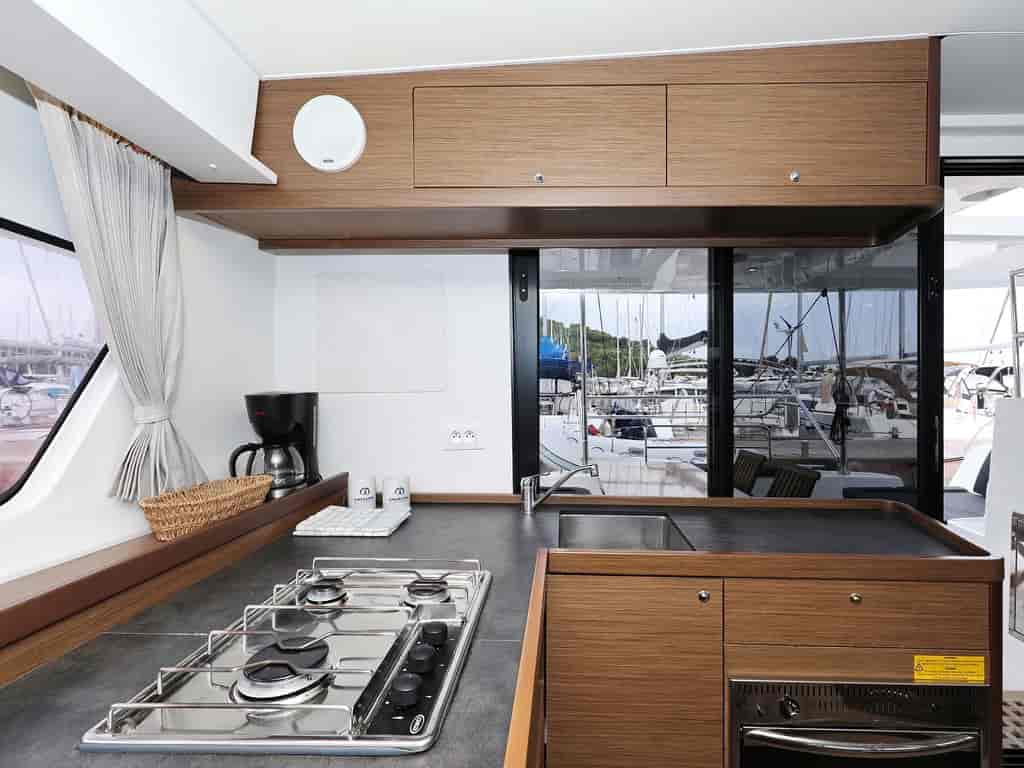 Boat picture 17