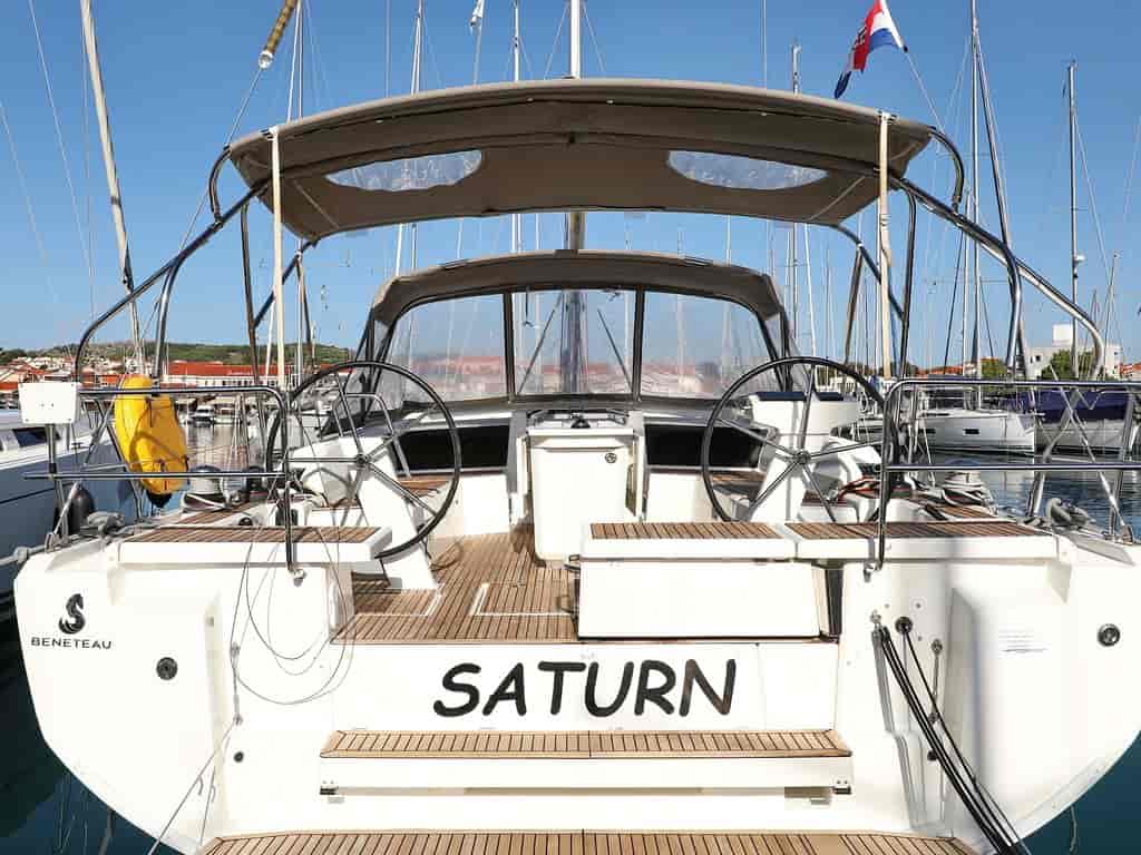 Photo 5 of Saturn