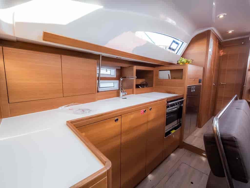 Boat picture 9