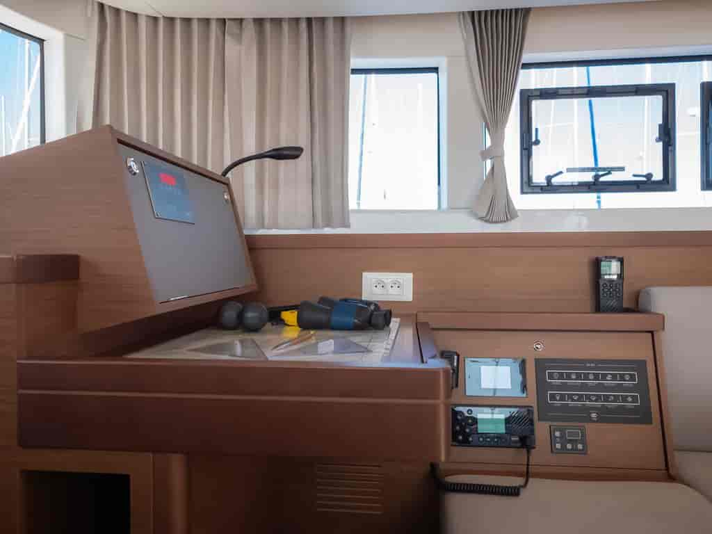 Boat picture 9
