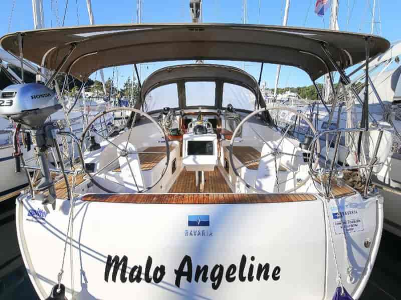 Photo of Malo Angeline, image 1 of 5