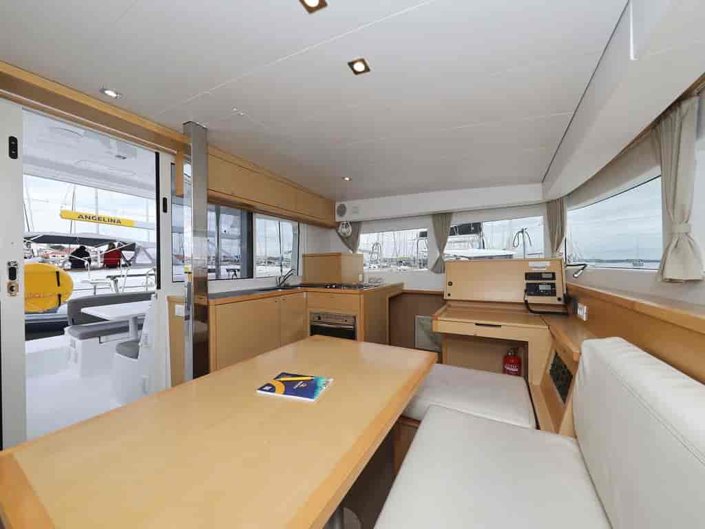 Boat picture 14