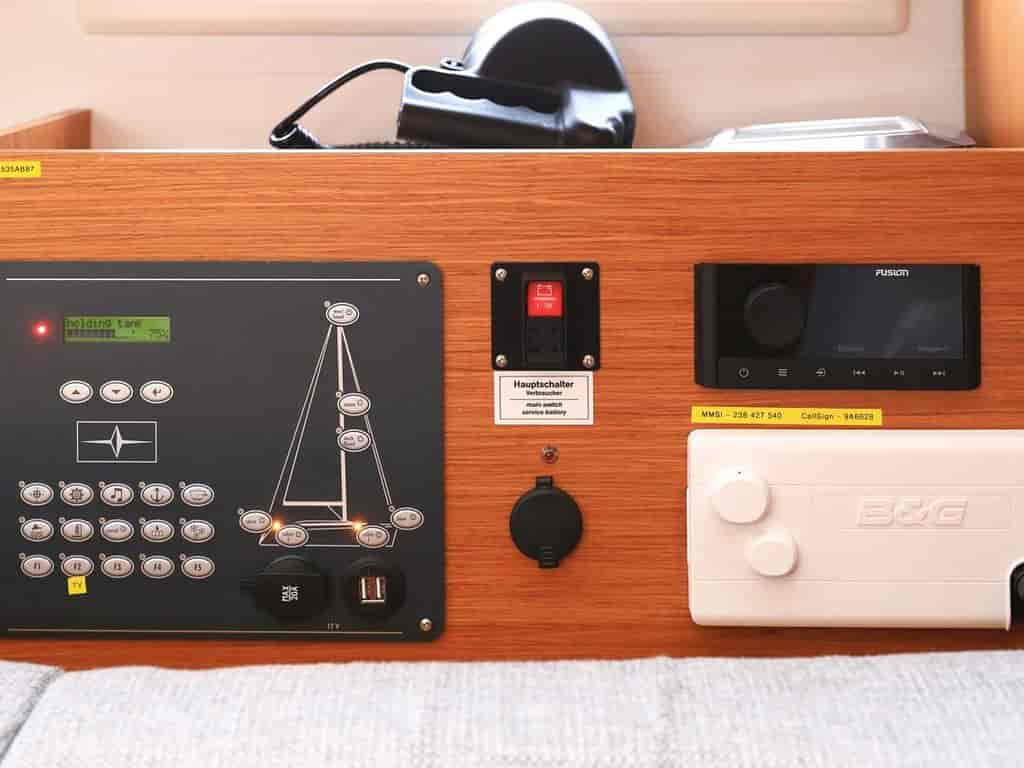 Boat picture 17