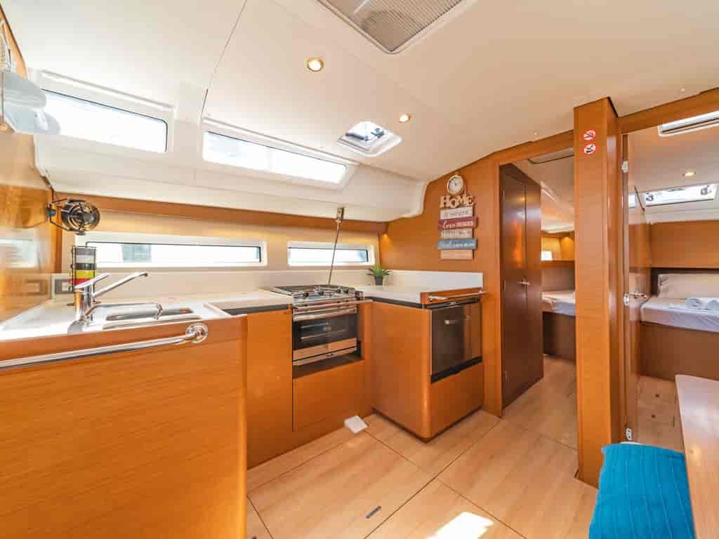 Boat picture 9