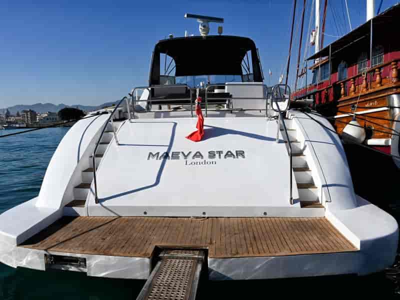 Photo of Maeva Star, image 1 of 5