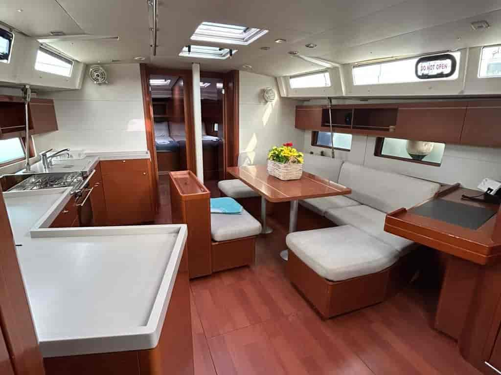 Boat picture 9
