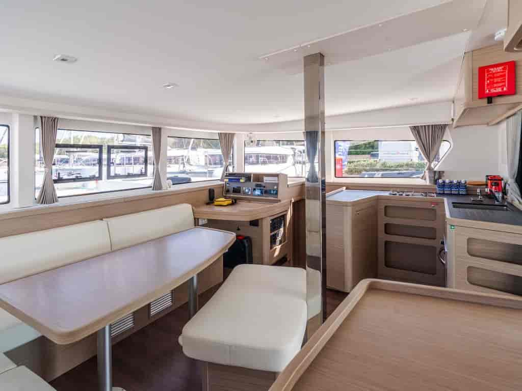 Boat picture 17