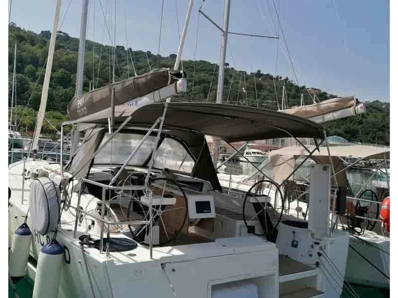 Photo of undefined, image 1 of 18