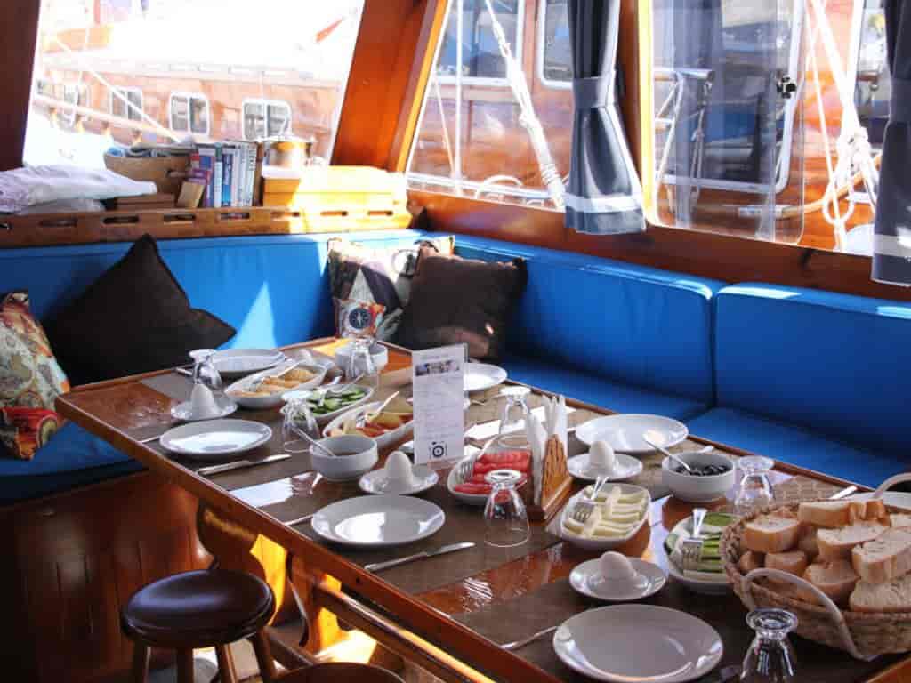 Boat picture 17