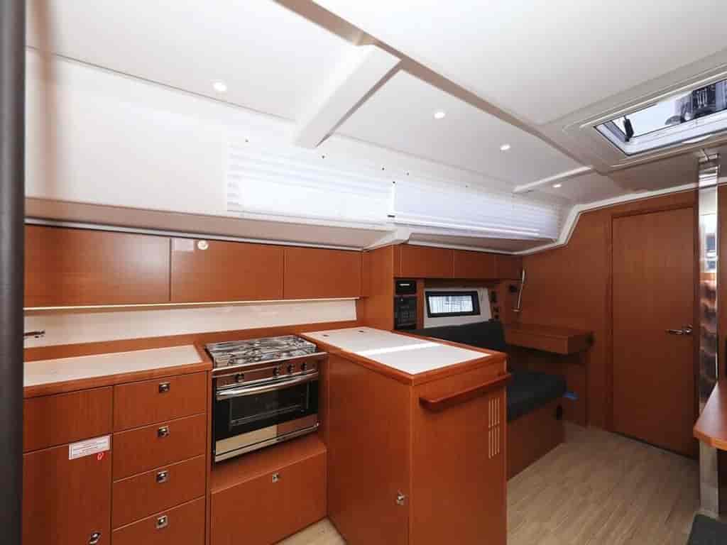 Boat picture 9
