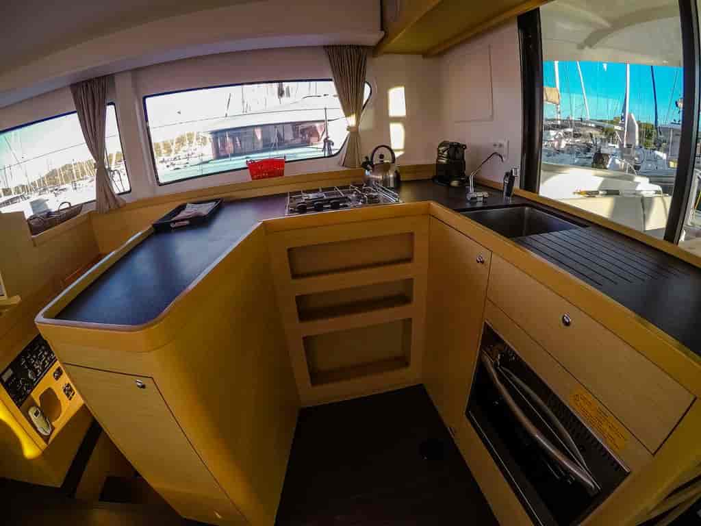 Boat picture 13