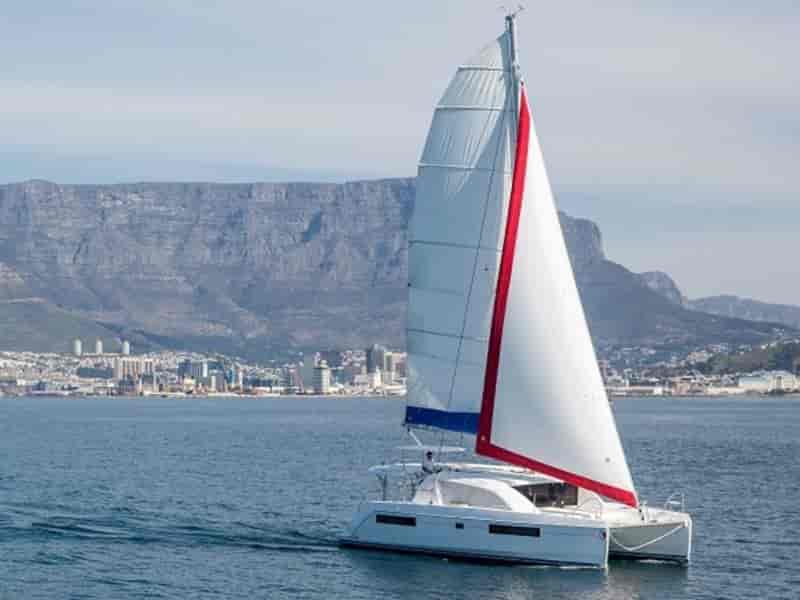 Photo of Sunsail 404 Classic, image 1 of 5