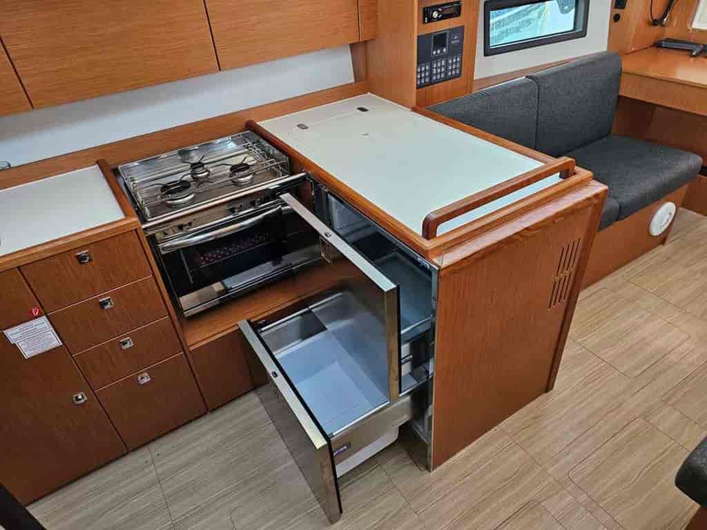Boat picture 13