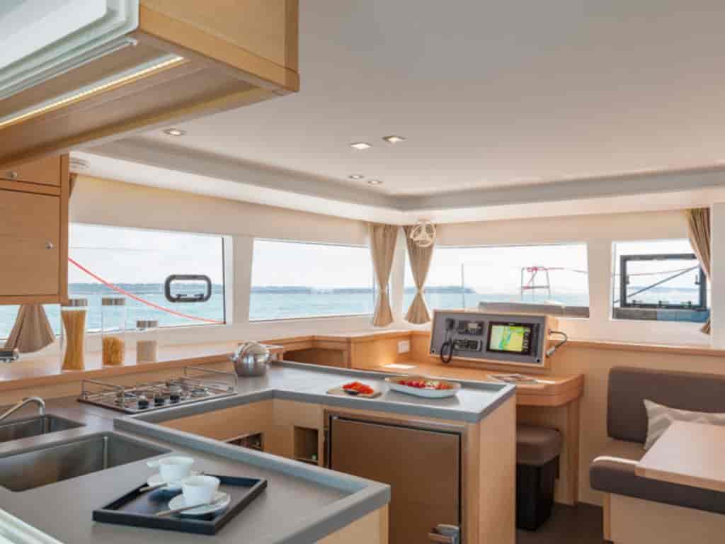 Boat picture 9