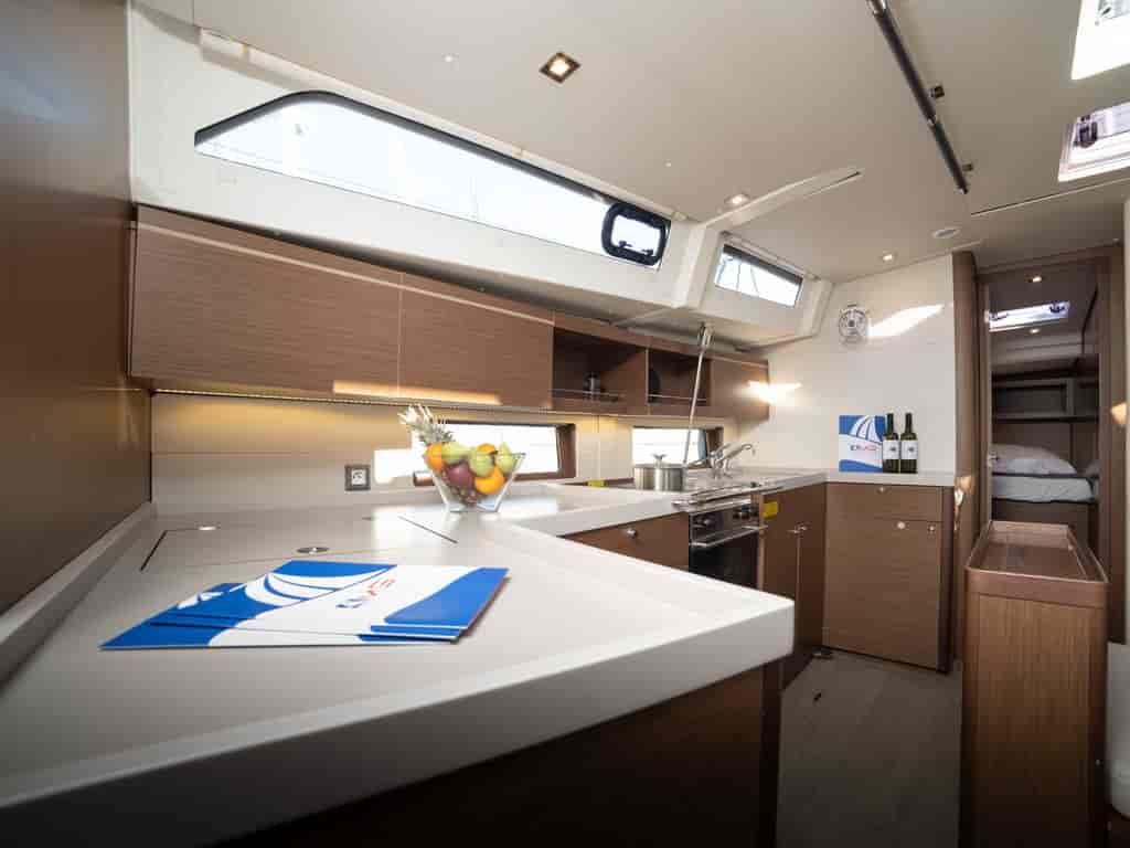 Boat picture 16