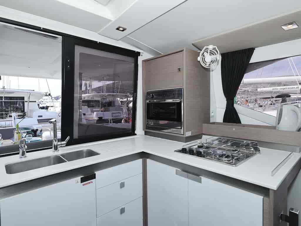 Boat picture 16
