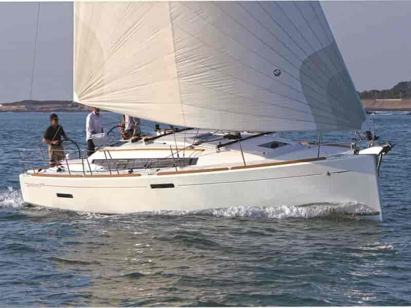 Photo of Argo, image 1 of 5