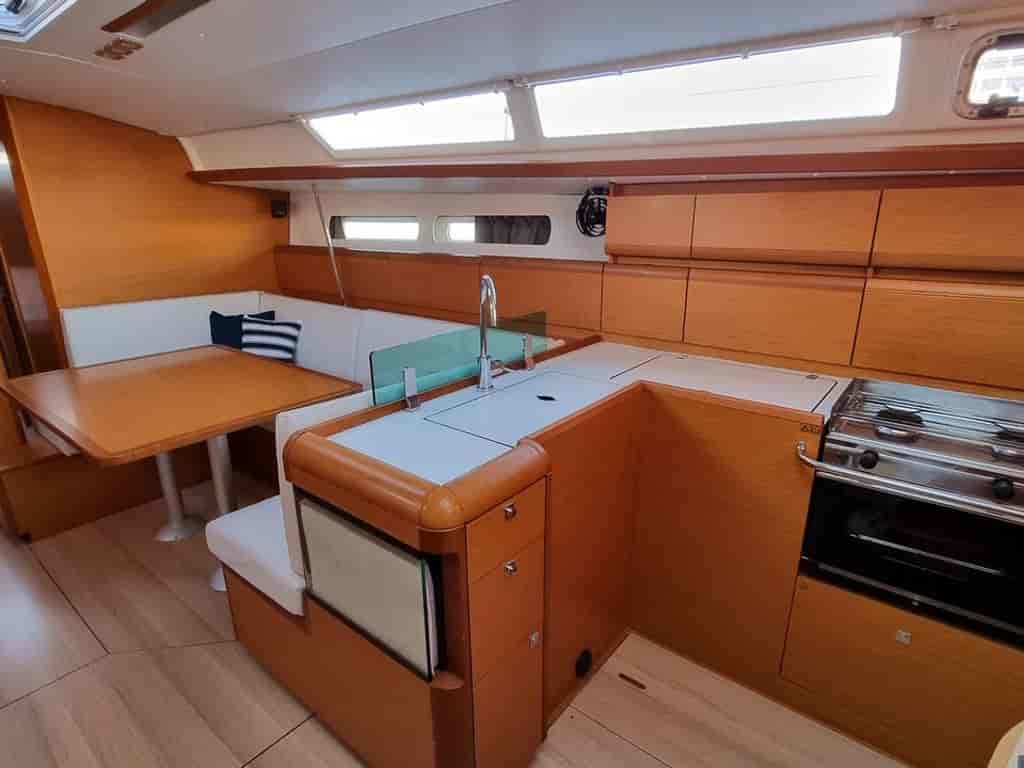 Boat picture 9