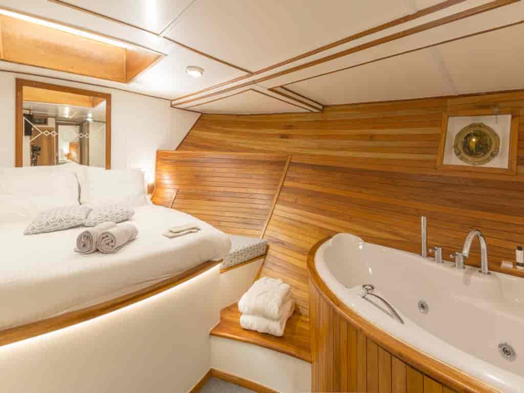 Boat picture 42