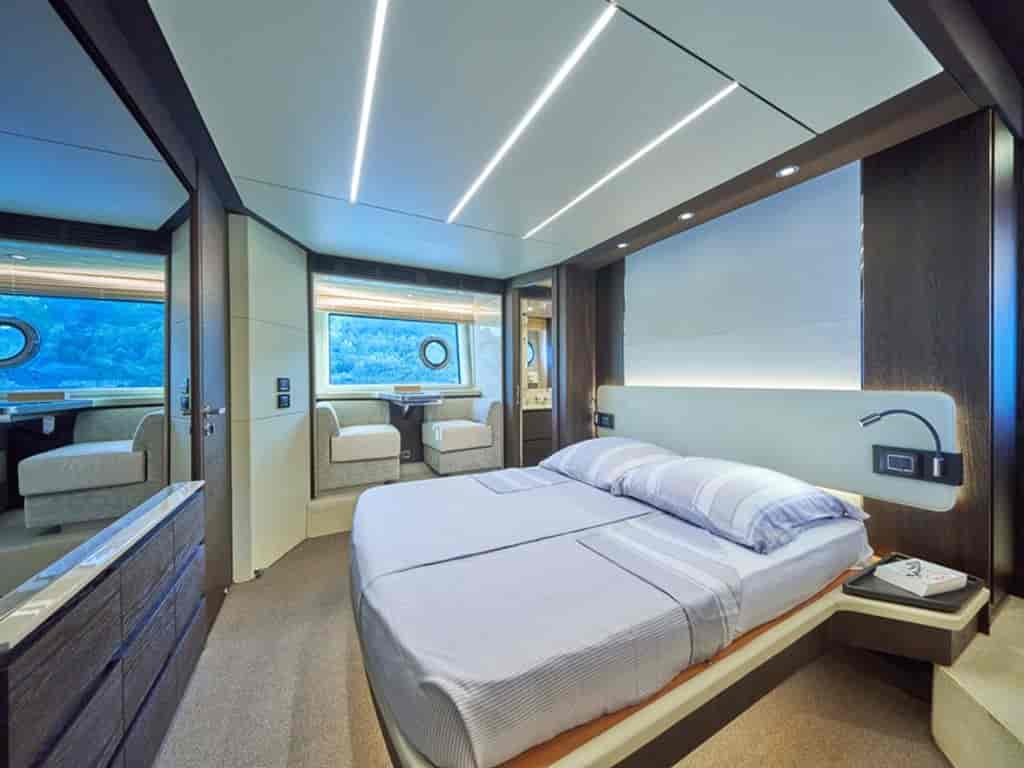 Boat picture 17