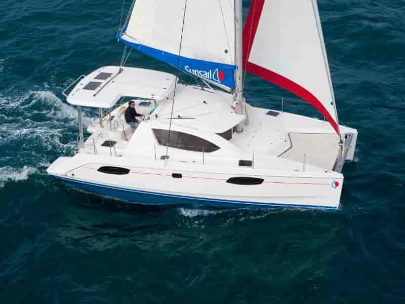 Photo of Sunsail 404 Classic, image 1 of 5