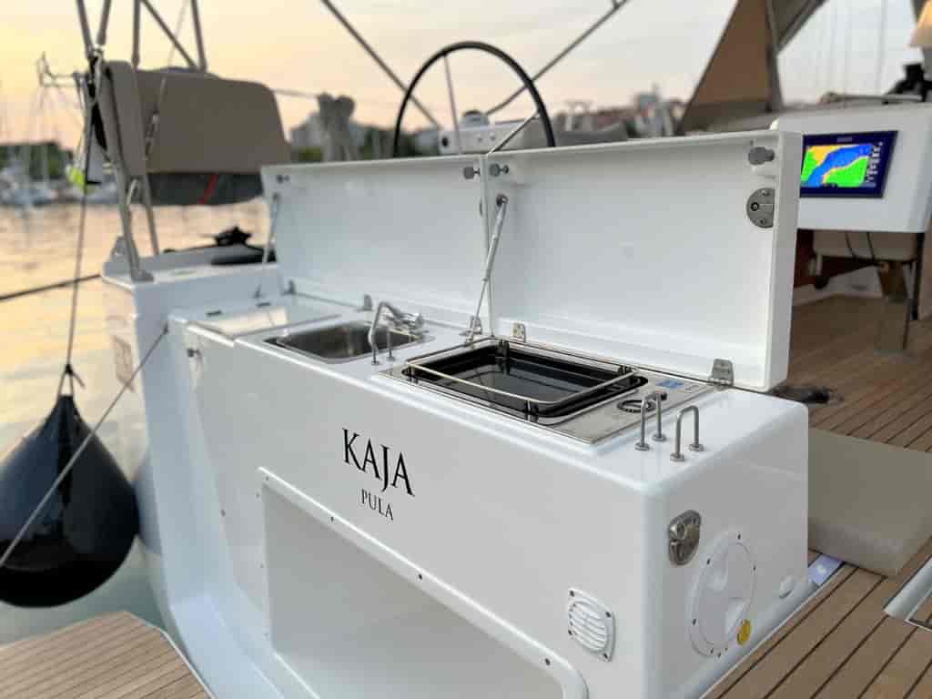 Boat picture 16