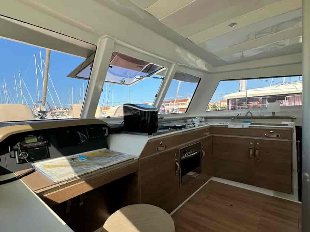 Boat picture 9