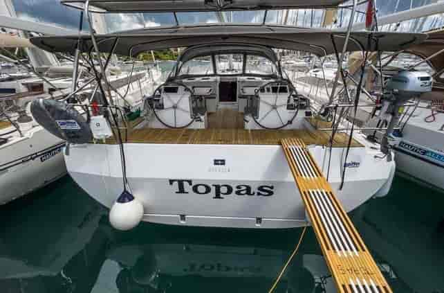 Photo of Topas, image 1 of 5