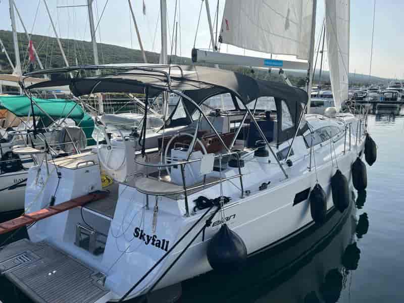 Photo of SkyFall, image 1 of 5