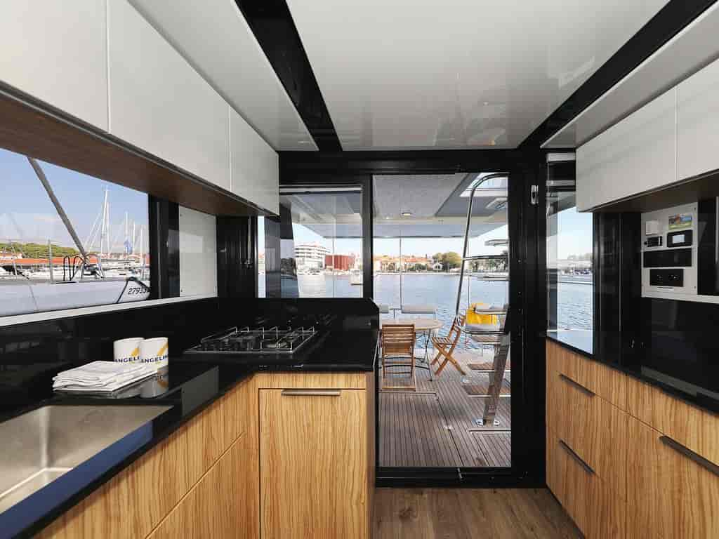 Boat picture 16