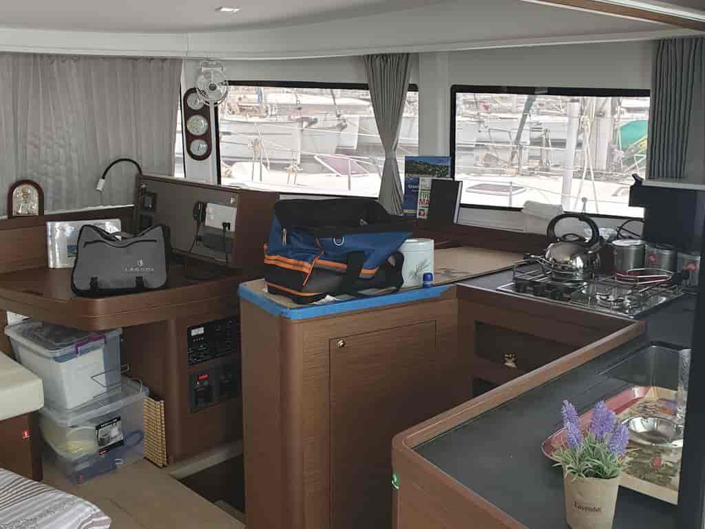 Boat picture 17