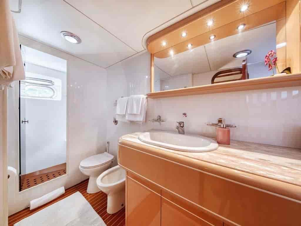 Boat picture 20
