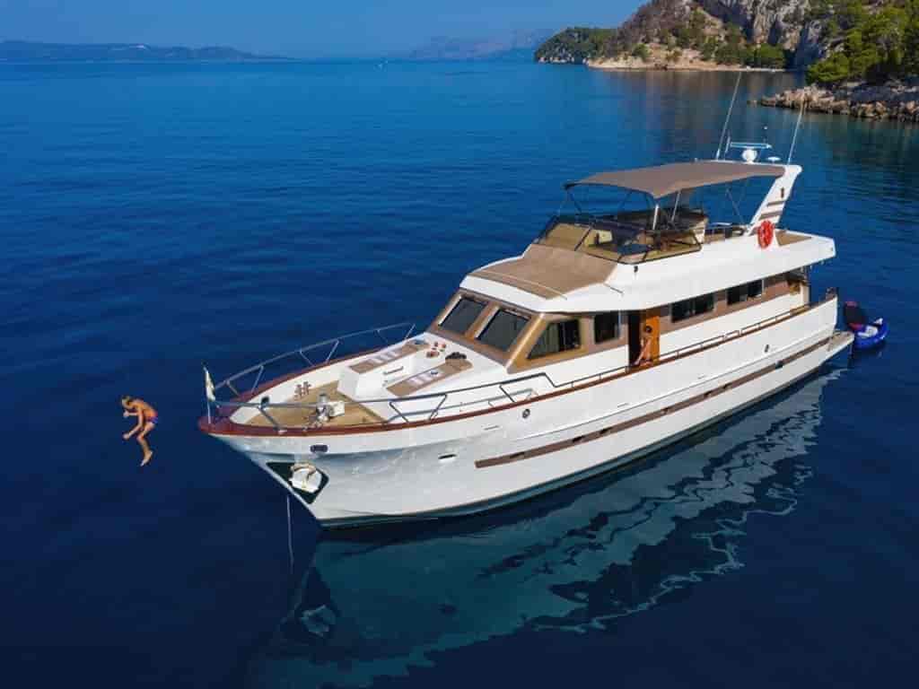 Boat picture 9