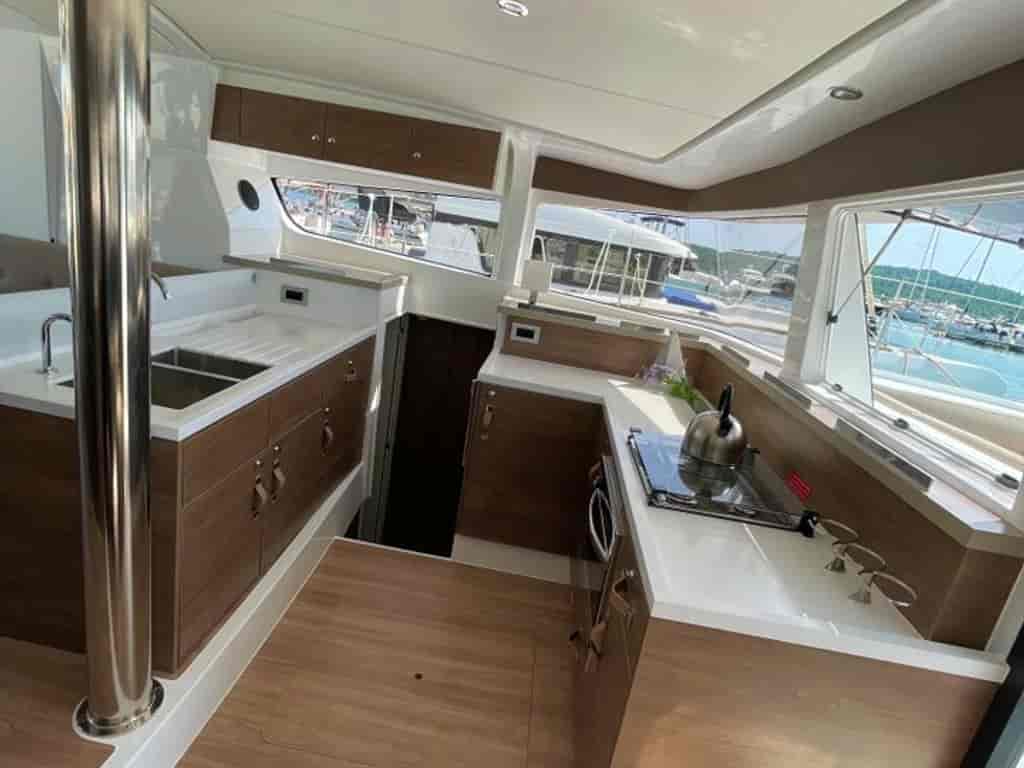 Boat picture 13