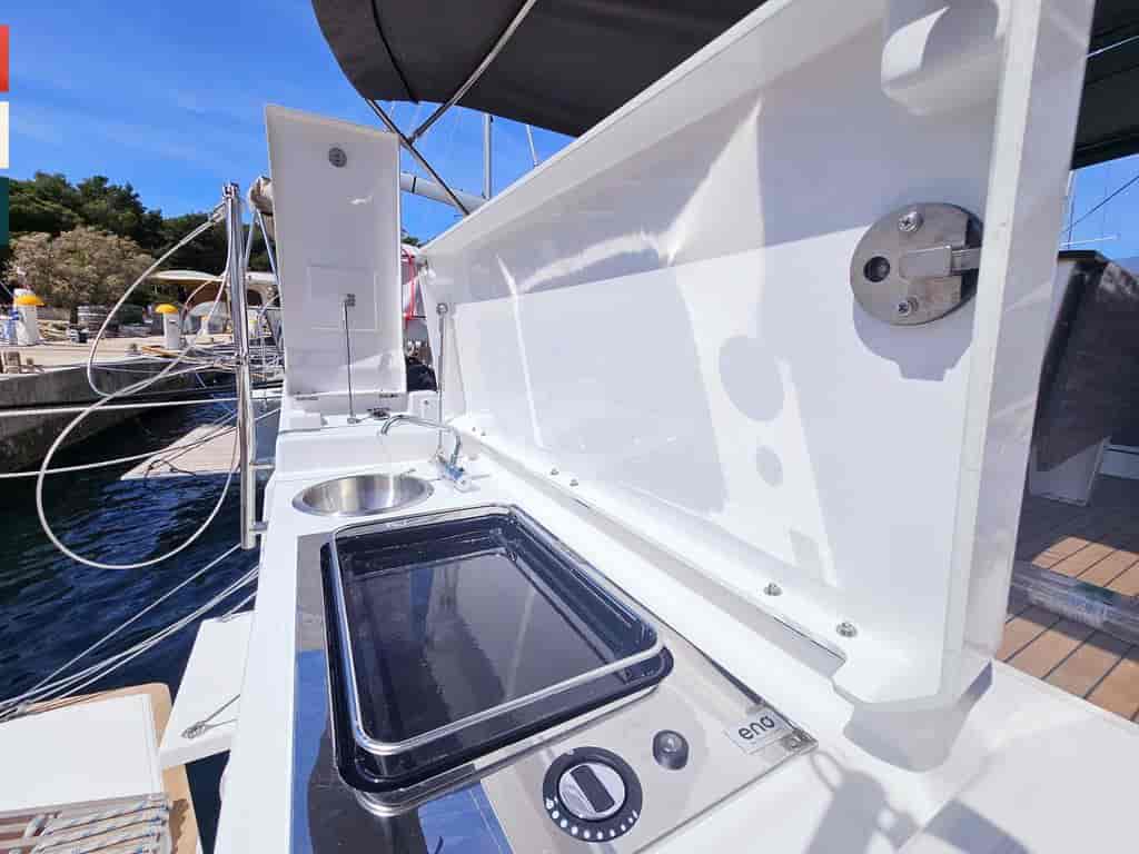 Boat picture 12