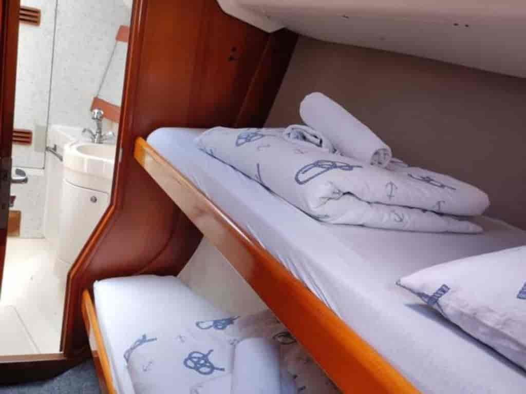 Boat picture 9