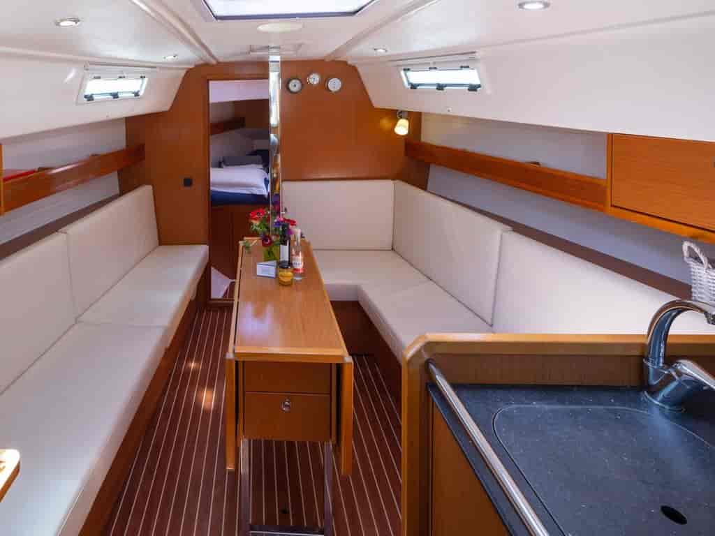 Boat picture 9