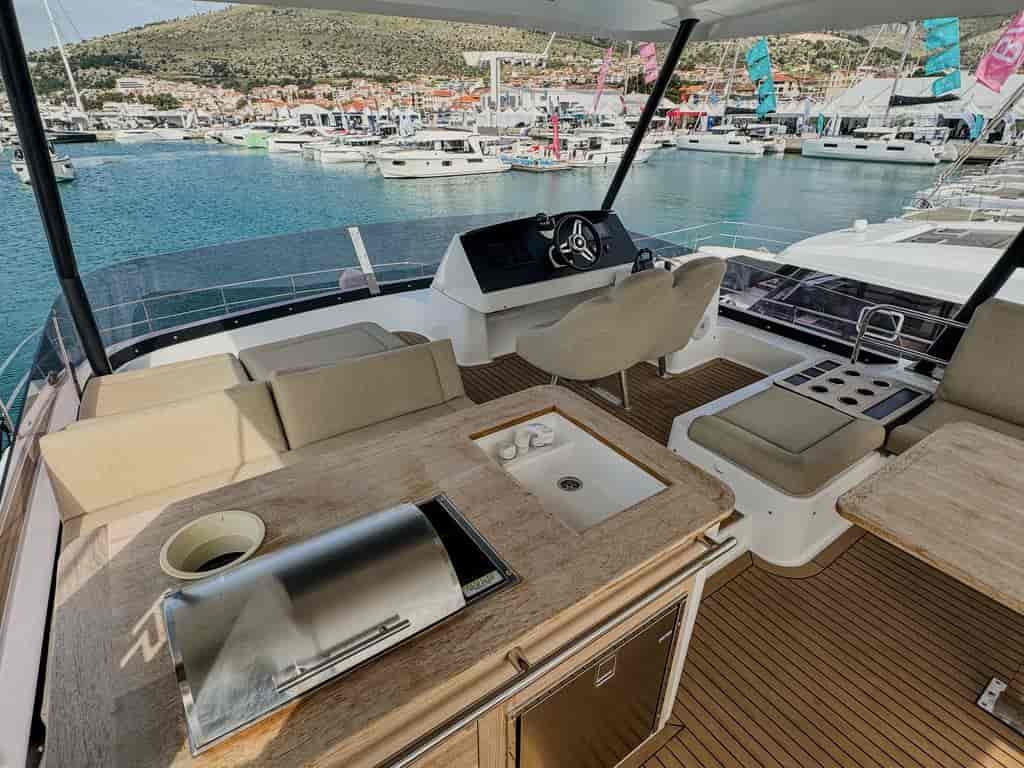 Boat picture 9