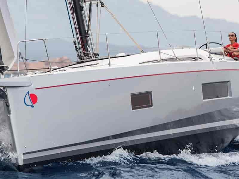 Photo of Sunsail 52.4 Classic, image 1 of 5
