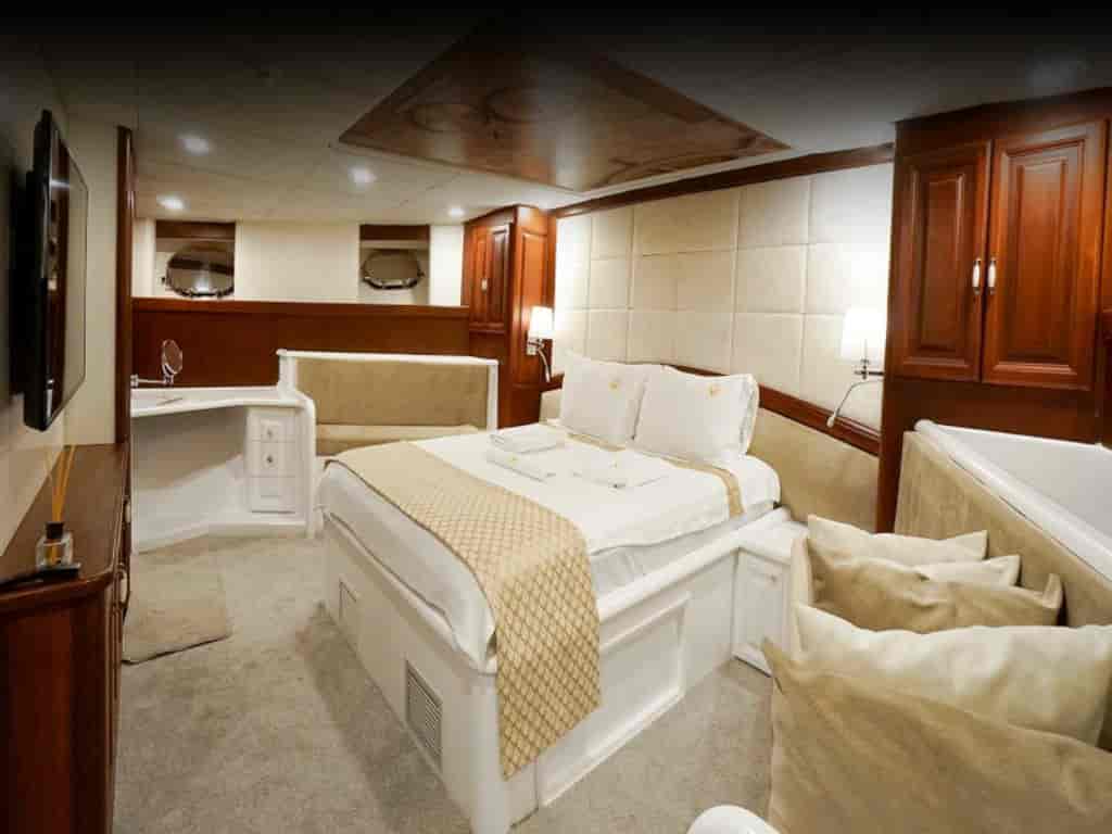 Boat picture 2