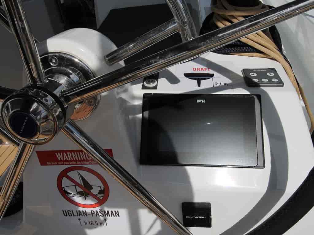 Boat picture 9