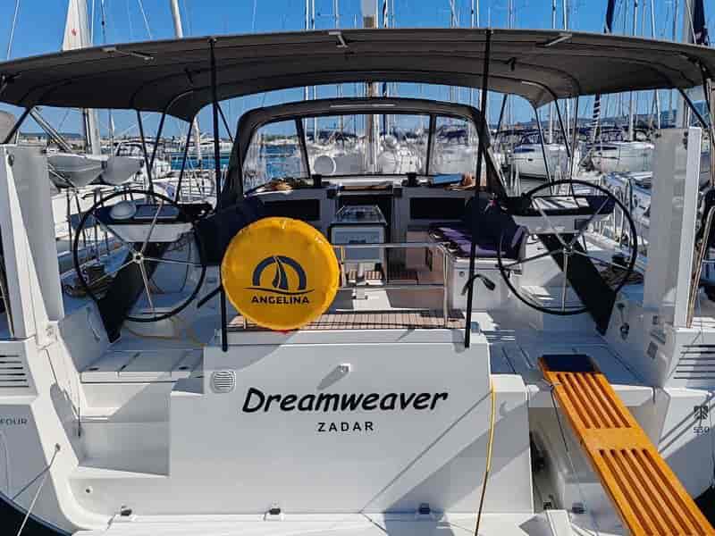 Photo 1 of Dreamweaver