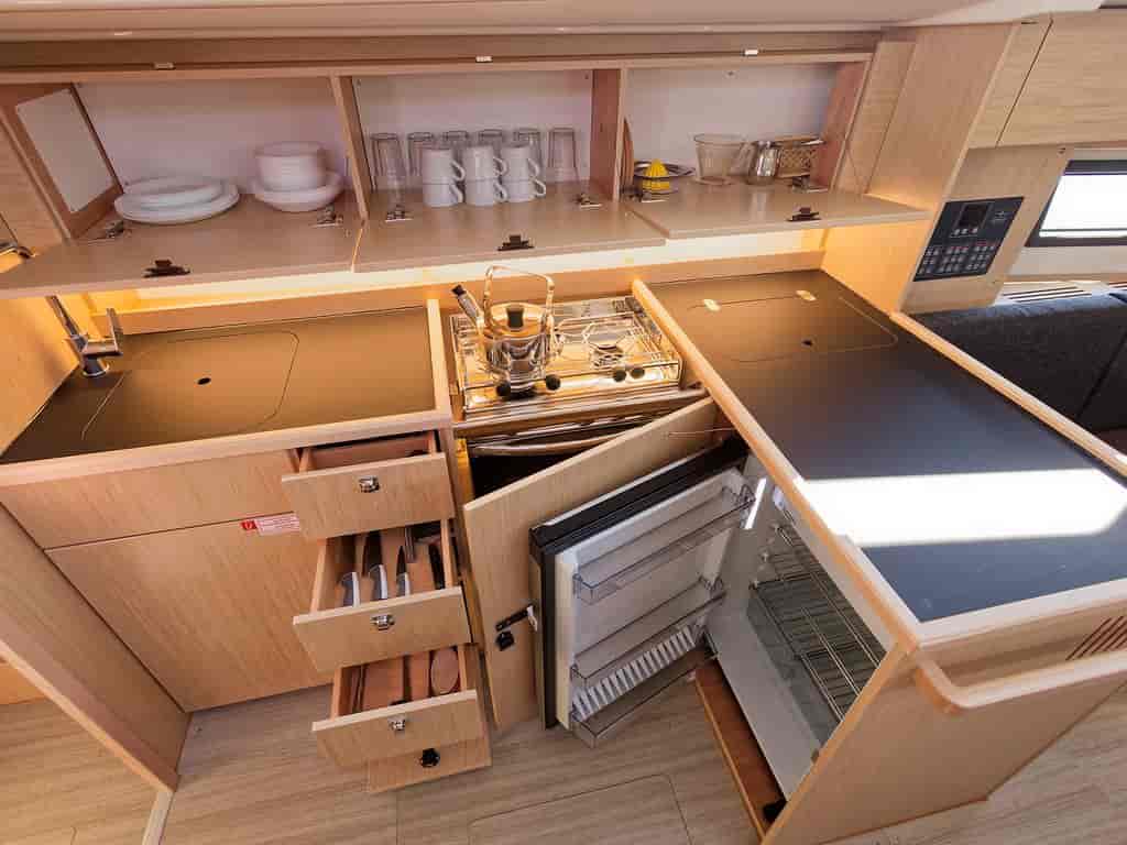Boat picture 17