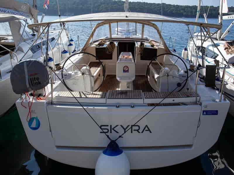Photo of undefined, image 1 of 24