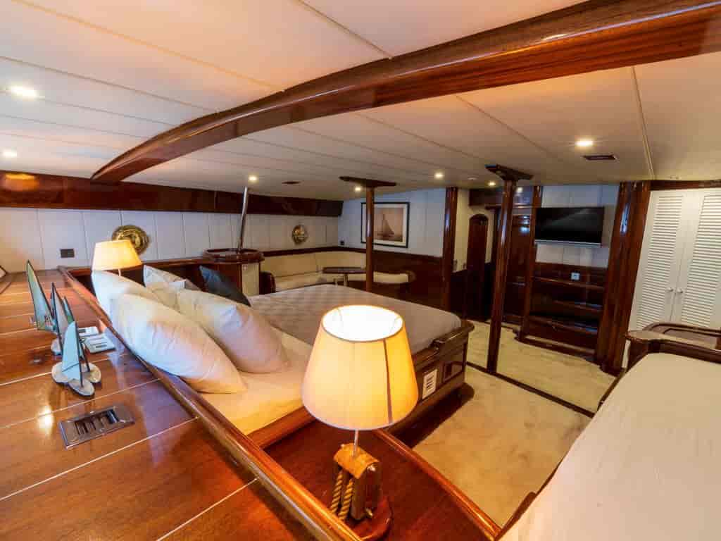 Boat picture 16
