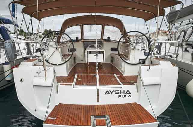 Photo of Aysha, image 1 of 5