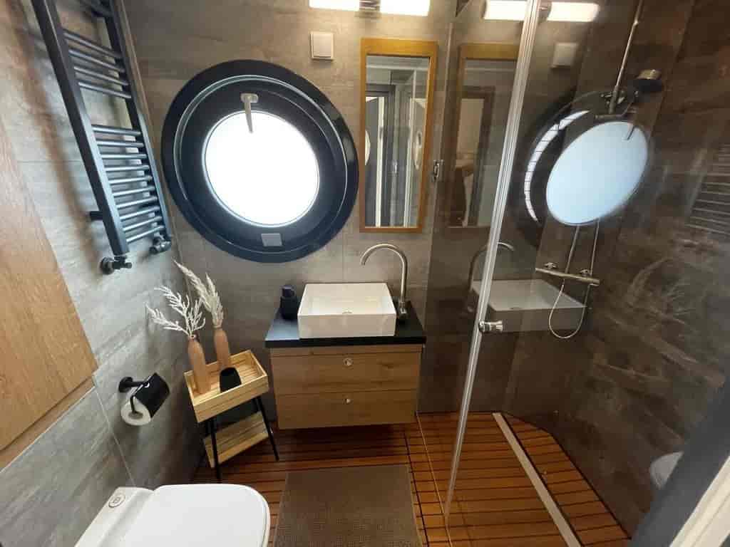 Boat picture 16