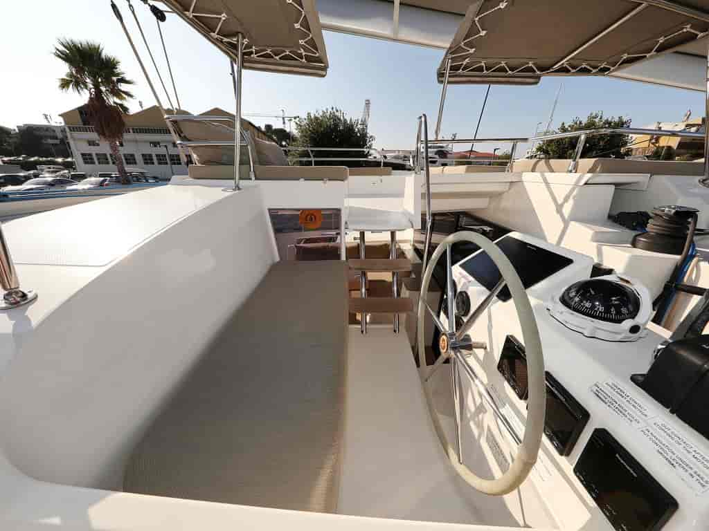 Boat picture 9