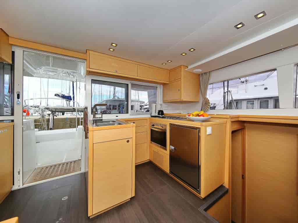 Boat picture 30